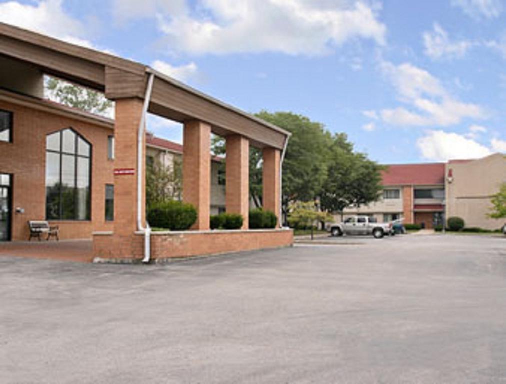 Travelodge Indianapolis Castleton Exterior foto