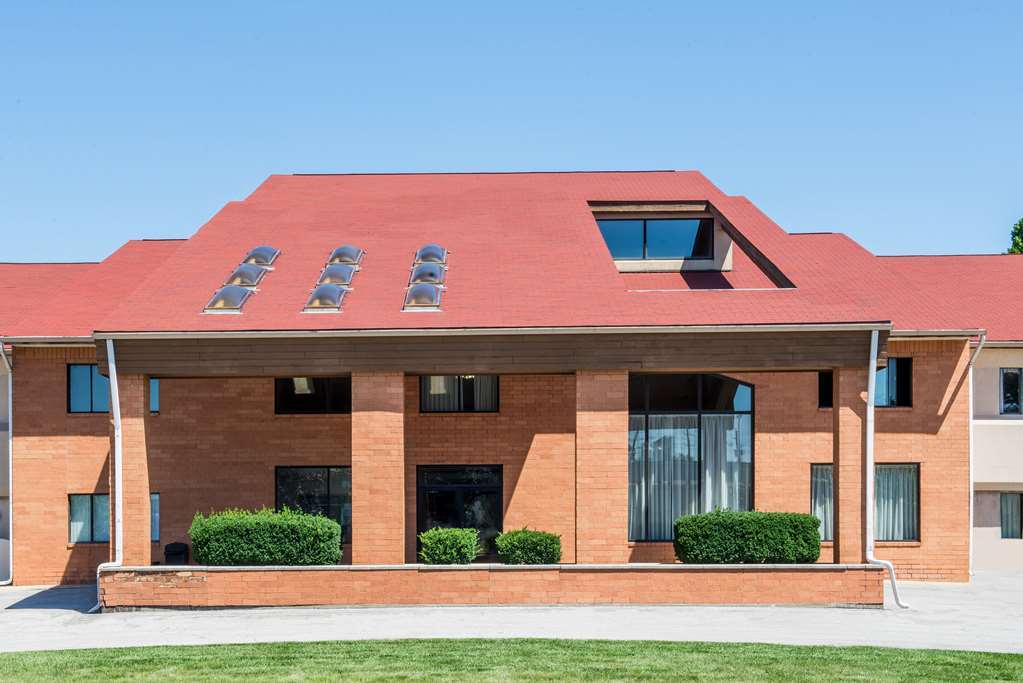 Travelodge Indianapolis Castleton Exterior foto